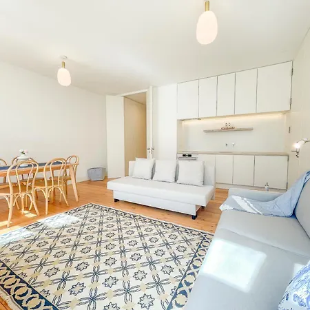 Arsenal 108, Design - New Light Downtown Chiado And River شقة *
