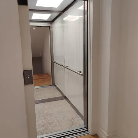 Arsenal 108, Design - New Light Downtown Chiado And River Lejlighed *