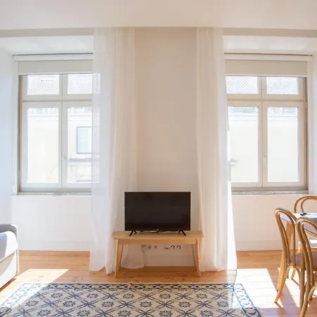 Διαμέρισμα Arsenal 108, Design - New Light Downtown Chiado And River *