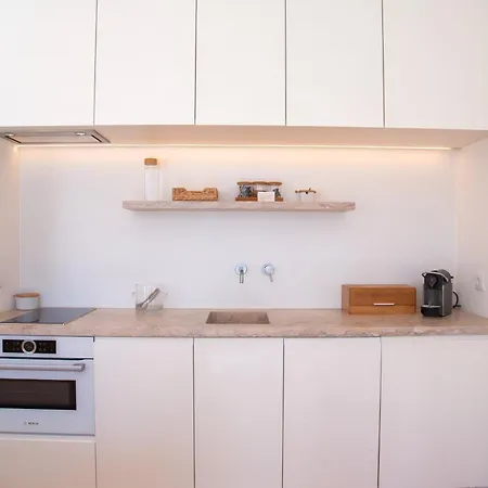 Arsenal 108, Design - New Light Downtown Chiado And River Apartment Lissabon