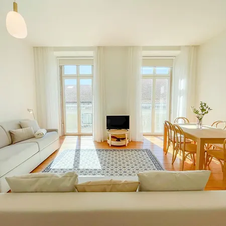 Arsenal 108, Design - New Light Downtown Chiado And River * Lissabon