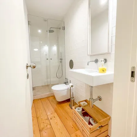 Apartment Arsenal 108, Design - New Light Downtown Chiado And River Lissabon