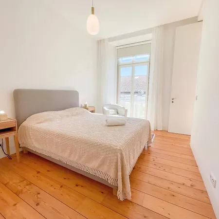 Arsenal 108, Design - New Light Downtown Chiado And River * Lissabon